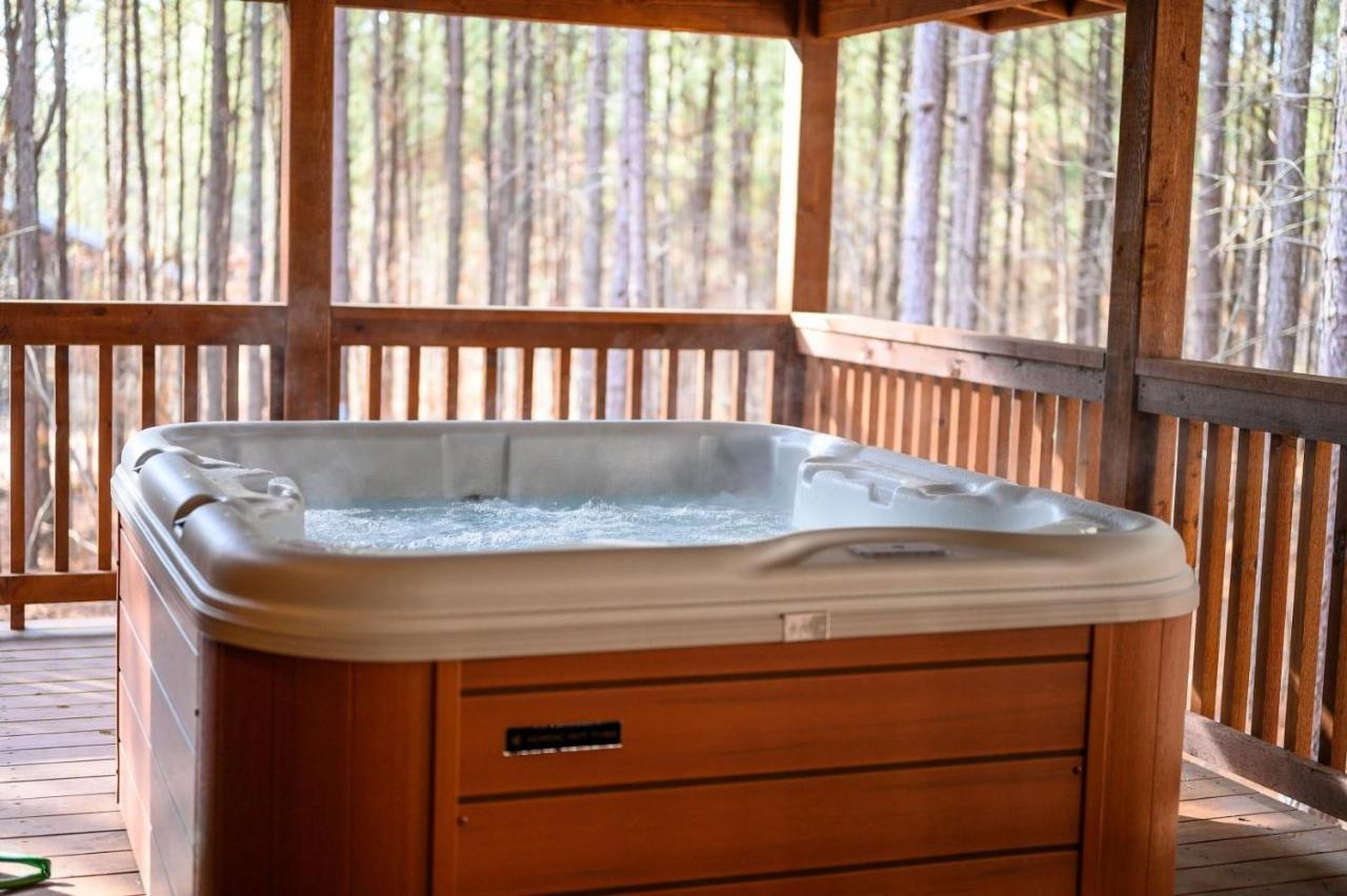 Large Luxury 2Br Cabin W Hot Tub Double Trouble Was Designed For Fun Comfort And Memories Minutes From Buzzling Hochatown And Beautiful Beaver Bend State Park Broken Bow Esterno foto