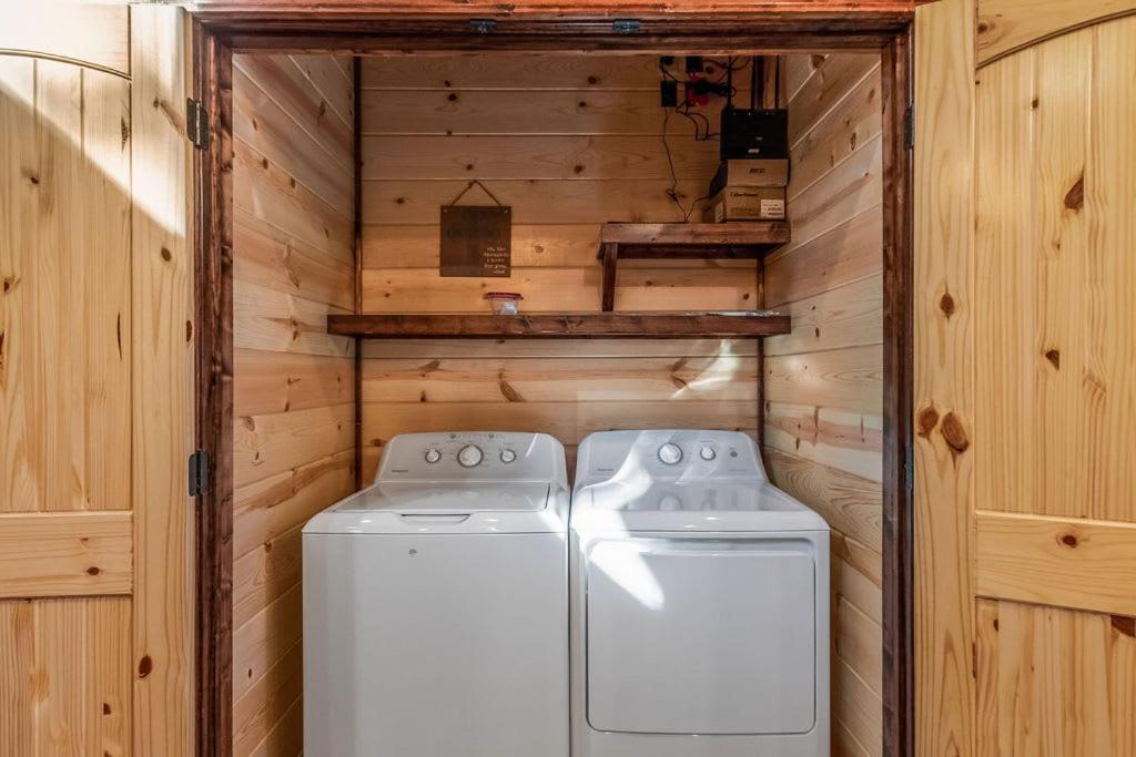 Large Luxury 2Br Cabin W Hot Tub Double Trouble Was Designed For Fun Comfort And Memories Minutes From Buzzling Hochatown And Beautiful Beaver Bend State Park Broken Bow Esterno foto