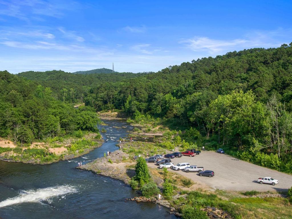 Large Luxury 2Br Cabin W Hot Tub Double Trouble Was Designed For Fun Comfort And Memories Minutes From Buzzling Hochatown And Beautiful Beaver Bend State Park Broken Bow Esterno foto