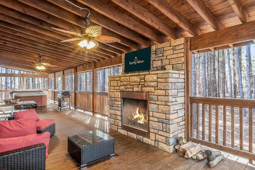 Large Luxury 2Br Cabin W Hot Tub Double Trouble Was Designed For Fun Comfort And Memories Minutes From Buzzling Hochatown And Beautiful Beaver Bend State Park Broken Bow Esterno foto
